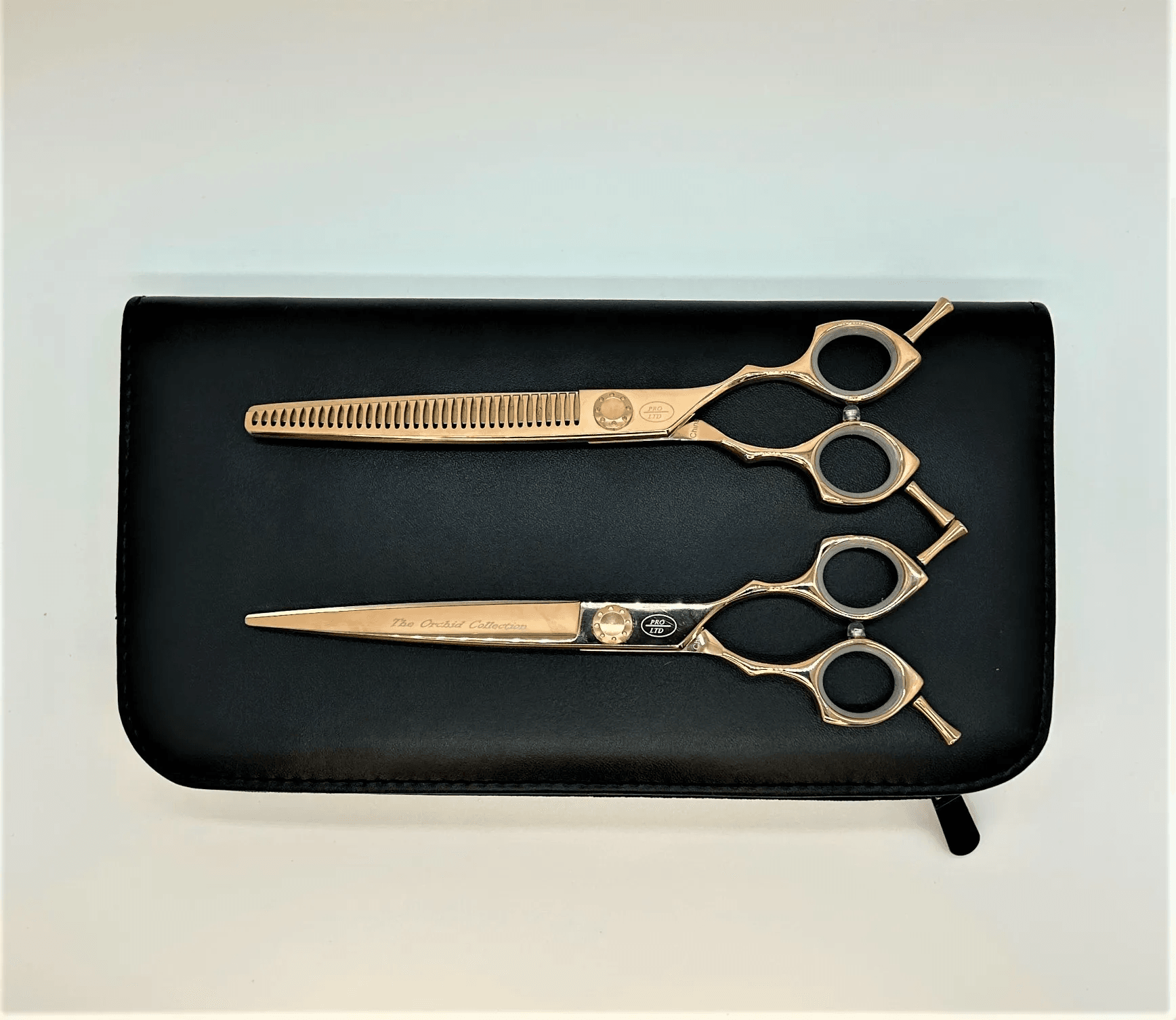 Choosing the Right Grooming Shears: A Guide for Professional Groomers
