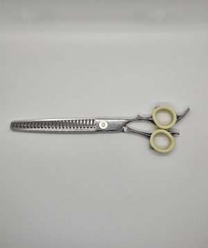 Hair thinning scissors with yellow handles